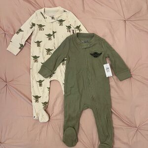 Star Wars Baby Yoda Cream and Green Footies